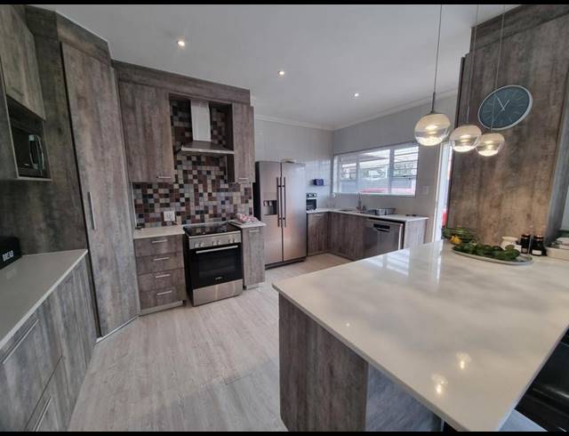 4 BEDROOM HOUSE FOR SALE IN RANDHART